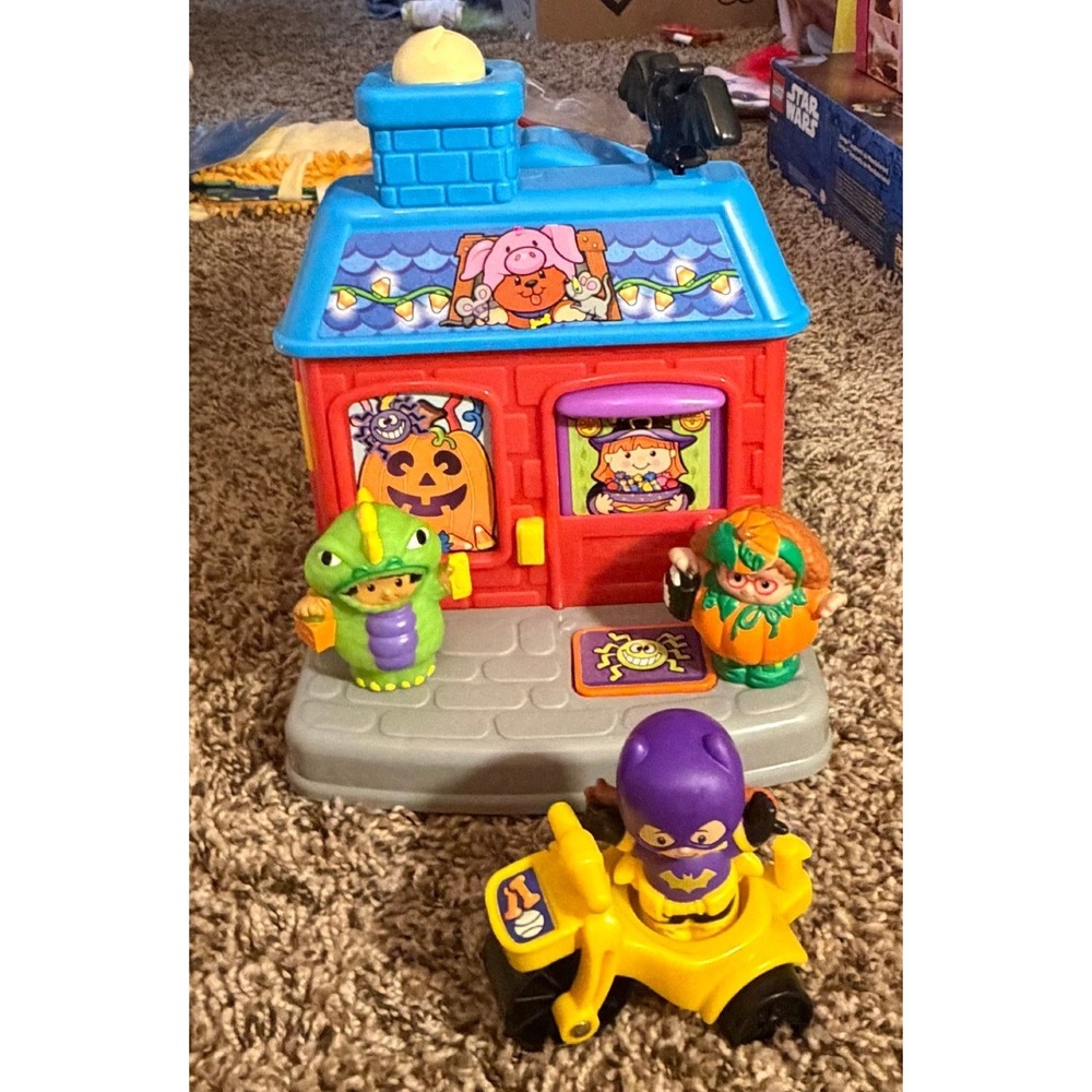 Fisher-Price Little People Trick-or-Treat Surprise (Halloween) Vintage